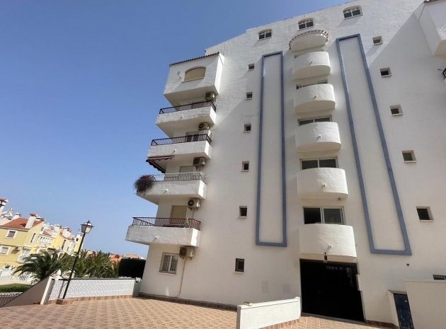 Återförsäljning - Lägenhet - Torrevieja - La Mata