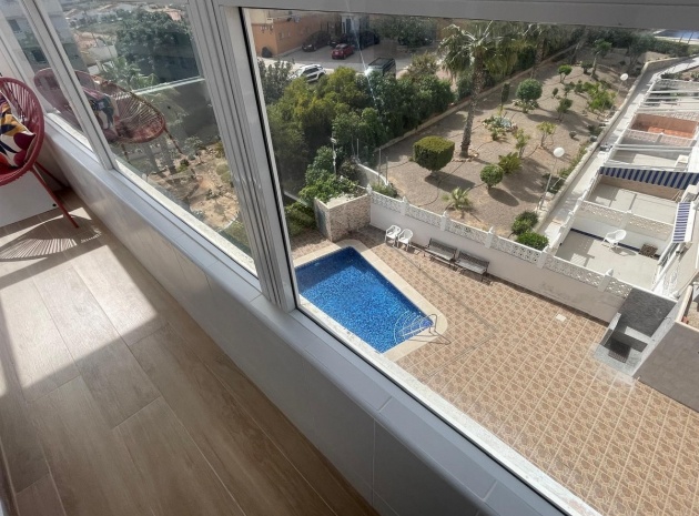 Återförsäljning - Lägenhet - Torrevieja - La Mata