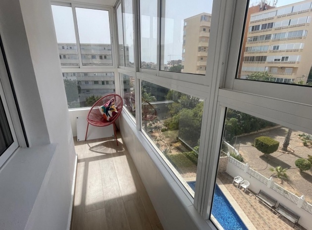 Återförsäljning - Lägenhet - Torrevieja - La Mata