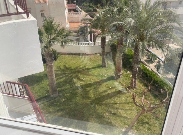 Återförsäljning - Lägenhet - Torrevieja - La Mata
