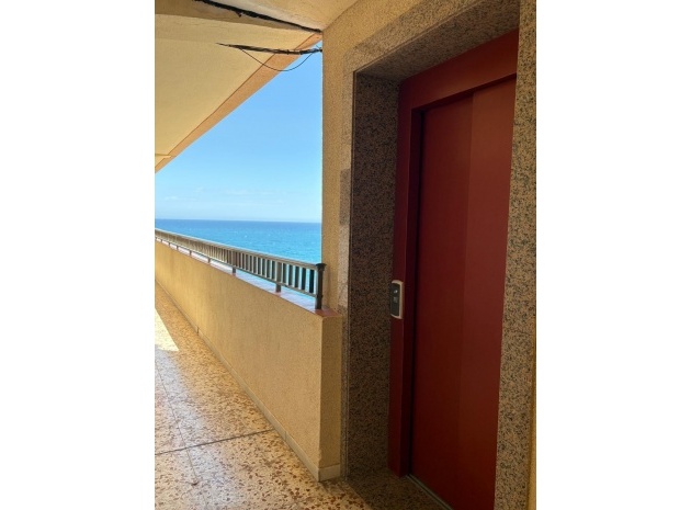 Återförsäljning - Lägenhet - Torrevieja - Torrevieja Centro