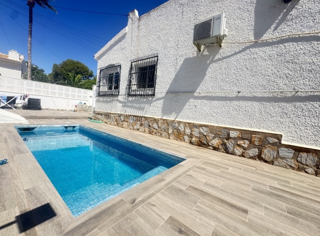 Wiederverkauf - Villa - Villamartin - blue lagoon