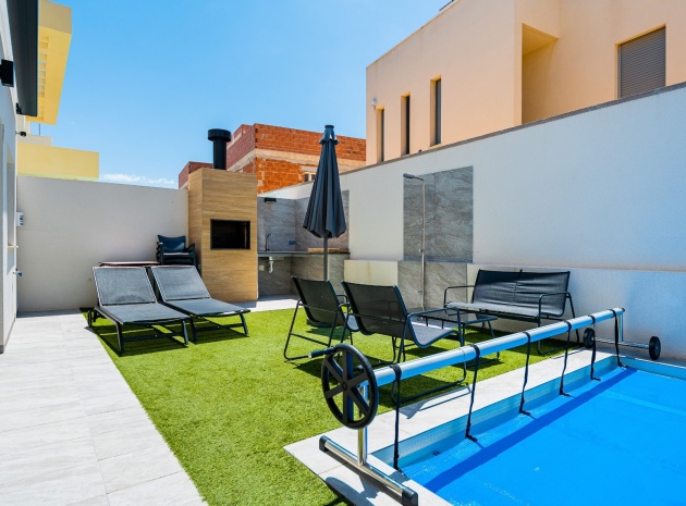 Återförsäljning - Villa - Los Montesinos - La Herrada