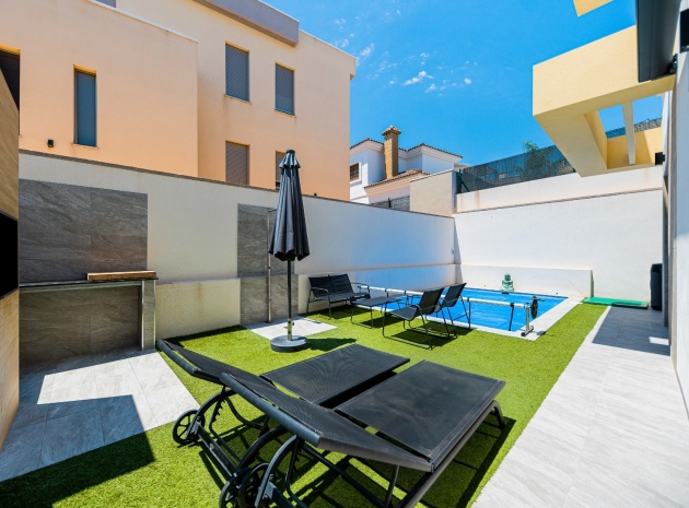 Återförsäljning - Villa - Los Montesinos - La Herrada