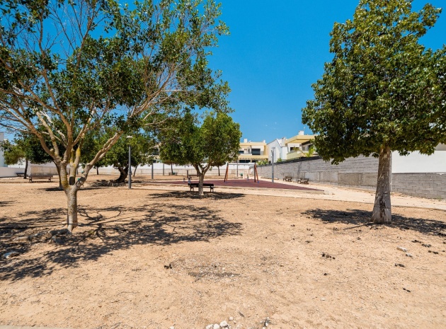 Återförsäljning - Villa - Los Montesinos - La Herrada