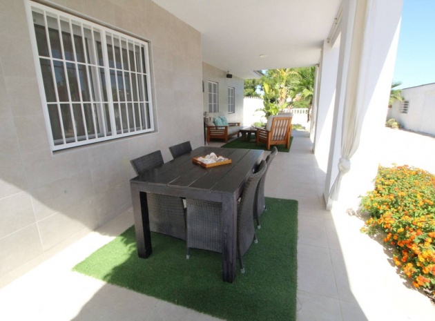 Wiederverkauf - Villa - Elche - Elche Centro