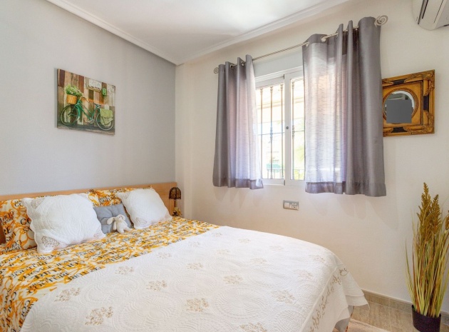 Wiederverkauf - Villa - Orihuela - Orihuela Costa
