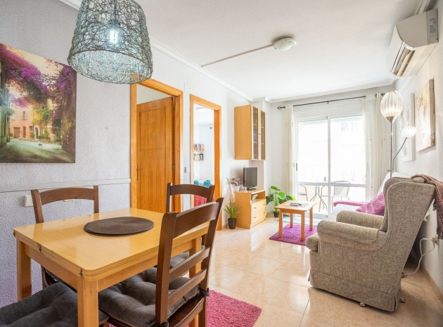 Återförsäljning - Lägenhet - Torrevieja - Torrevieja Centro