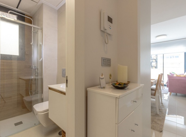 Wiederverkauf - Wohnung - Torrevieja - Torrevieja Centro