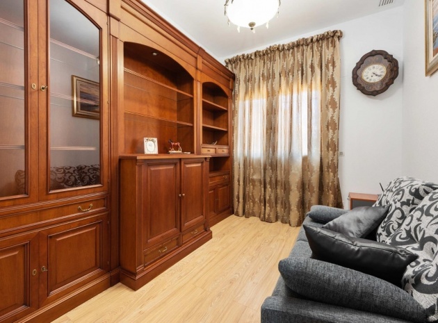 Återförsäljning - Villa - Orihuela - Campoamor