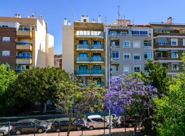 Wiederverkauf - Wohnung - Torrevieja - Torrevieja Centro