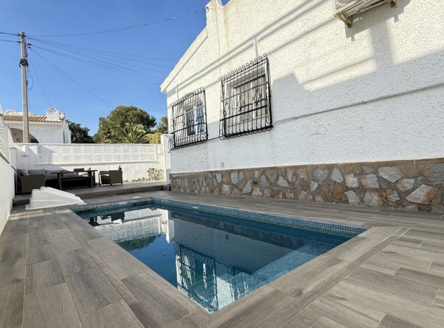 Wiederverkauf - Villa - Orihuela - Villamartin