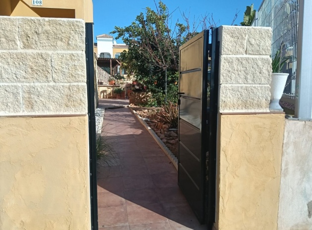 Återförsäljning - Lägenhet - Los Montesinos - Los Montesinos Centro