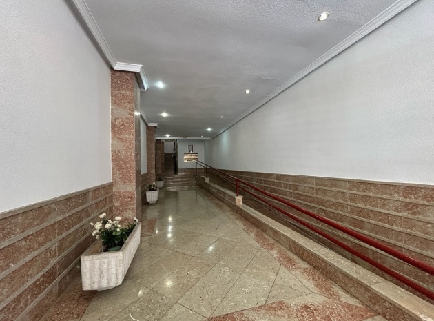 Wederverkoop - Appartement - Torrevieja - Torrevieja Centro