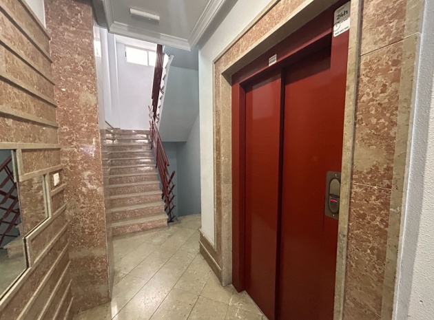 Wederverkoop - Appartement - Torrevieja - Torrevieja Centro