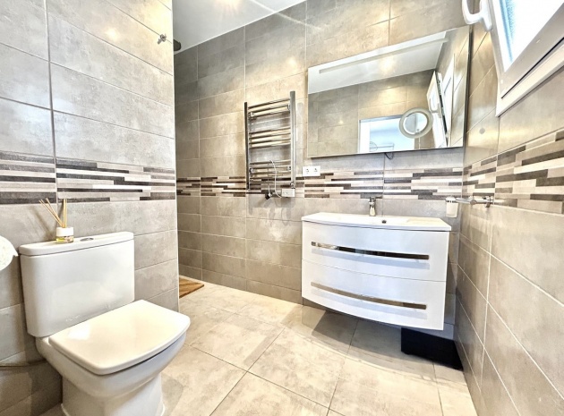 Wederverkoop - Villa - Orihuela - Villamartin