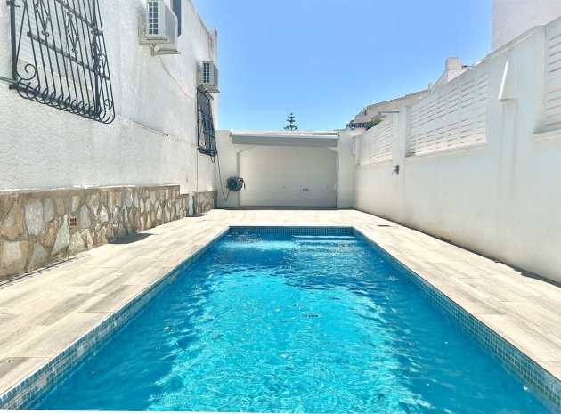 Wederverkoop - Villa - Orihuela - Villamartin