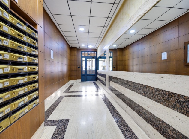 Wederverkoop - Appartement - Torrevieja - Beachside Torrevieja