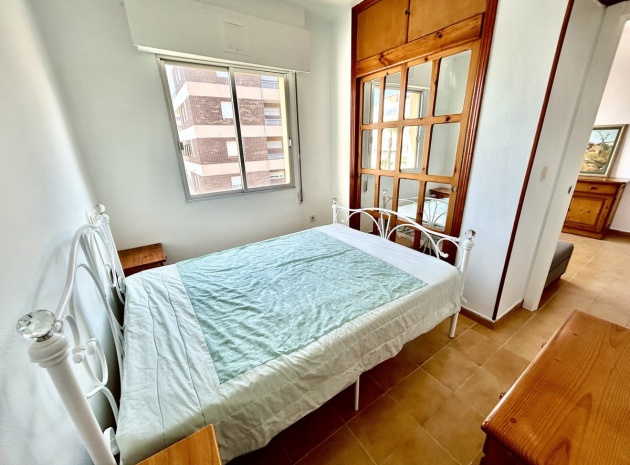 Resale - Apartment - Torrevieja - Torrevieja Centro