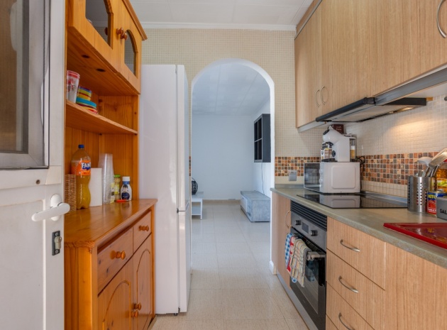 Revente - Villa - Torrevieja - Urbanización San Luis