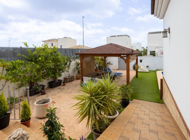 Revente - Villa - Los Montesinos - La Herada