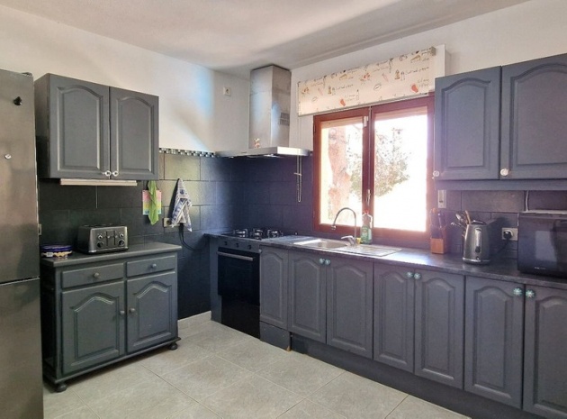 Resale - Villa - Orihuela - Orihuela Centro