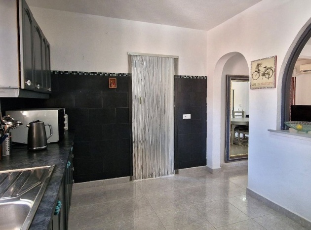 Resale - Villa - Orihuela - Orihuela Centro