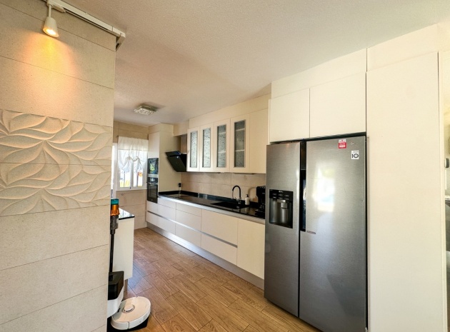 Resale - Townhouse - Torrevieja - Torrevieja Centro