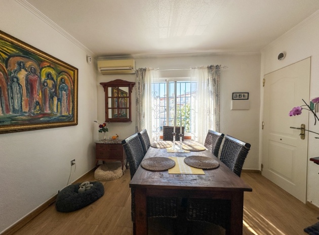 Resale - Townhouse - Torrevieja - Torrevieja Centro