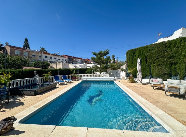 Resale - Townhouse - Torrevieja - Torrevieja Centro