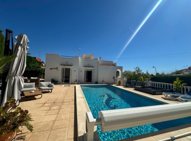 Resale - Townhouse - Torrevieja - Torrevieja Centro