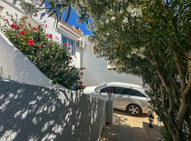 Resale - Townhouse - Torrevieja - Torrevieja Centro