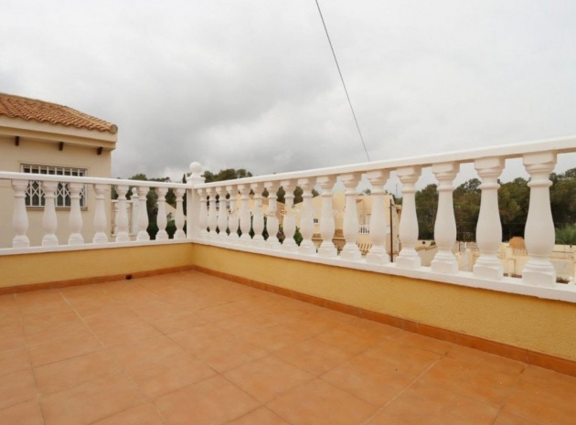 Wiederverkauf - Villa - Orihuela - Playa Flamenca
