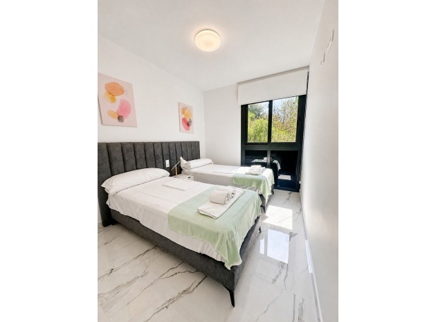 Resale - Apartment - Villamartin - Costa Blanca South