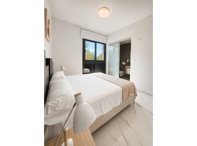 Resale - Apartment - Villamartin - Costa Blanca South