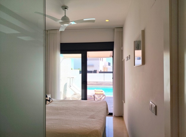 Resale - Villa - San Miguel de Salinas - San Miguel de Salinas Centro