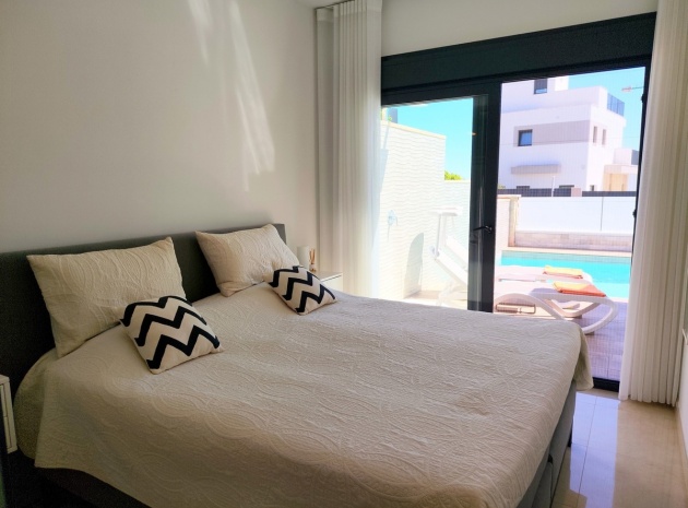 Resale - Villa - San Miguel de Salinas - San Miguel de Salinas Centro