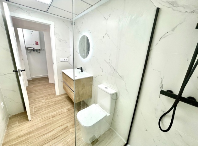 Resale - Townhouse - Daya Vieja