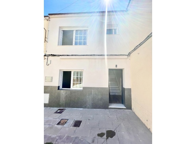 Resale - Townhouse - Daya Vieja