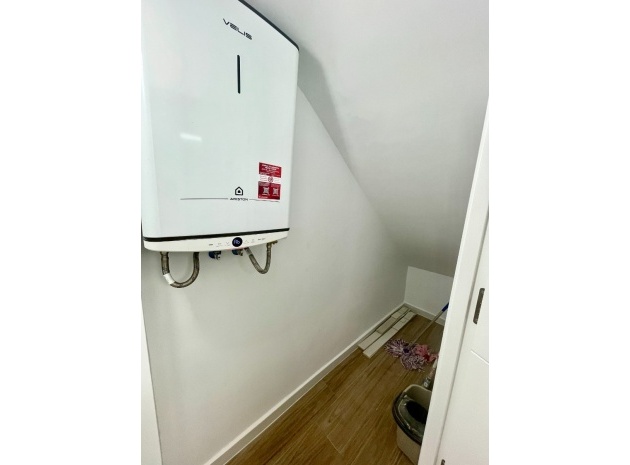 Resale - Townhouse - Daya Vieja