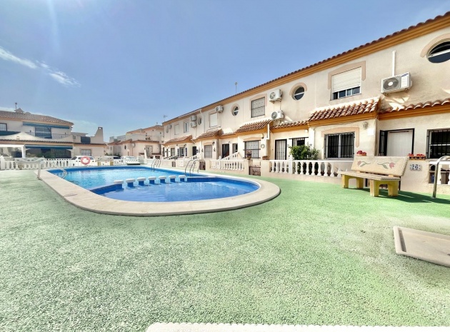 Resale - Villa - Playa Flamenca - iria