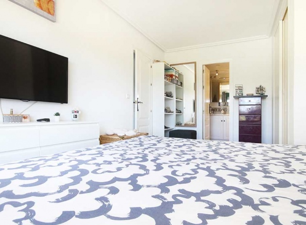Resale - Apartment - Campoamor