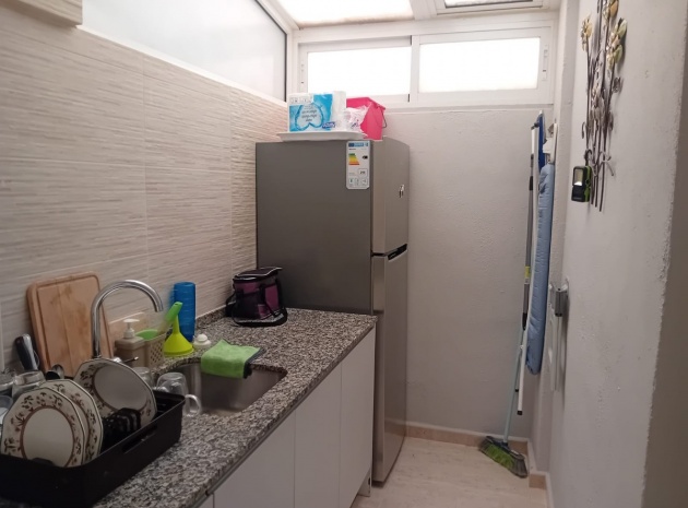 Resale - Apartment - Alicante - Alicante Centro