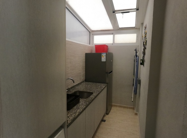 Resale - Apartment - Alicante - Alicante Centro