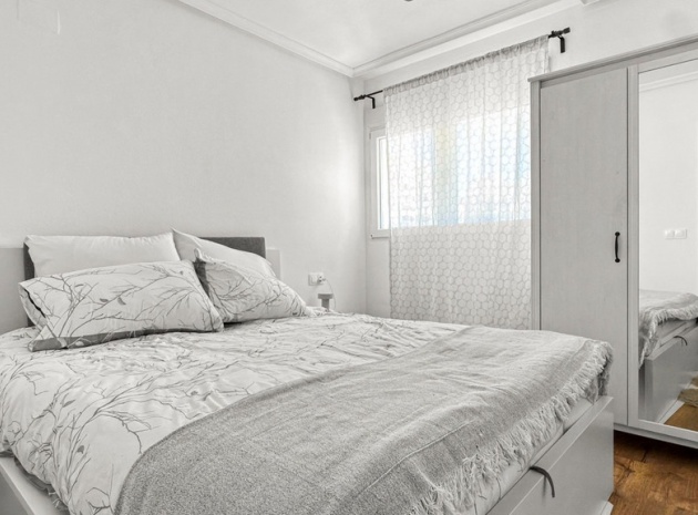 Wiederverkauf - Wohnung - Torrevieja - Torrevieja Centro