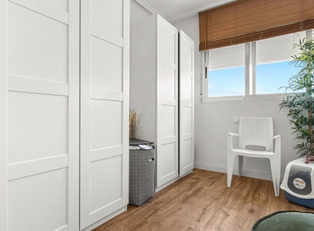 Wiederverkauf - Wohnung - Torrevieja - Torrevieja Centro