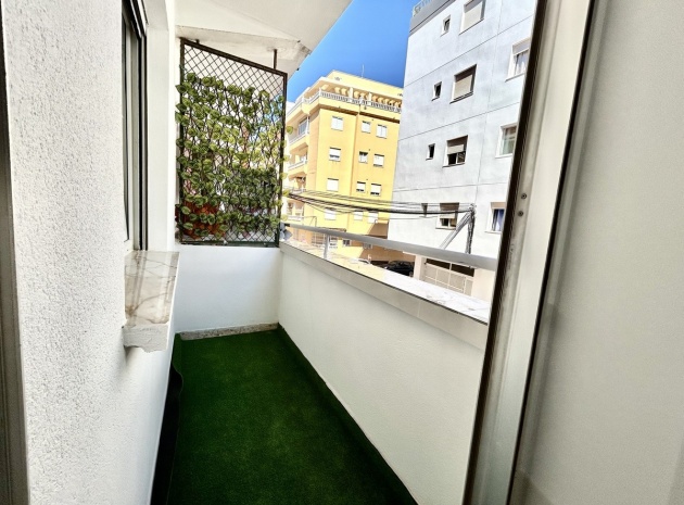 Wiederverkauf - Wohnung - Torrevieja - Torrevieja Centro