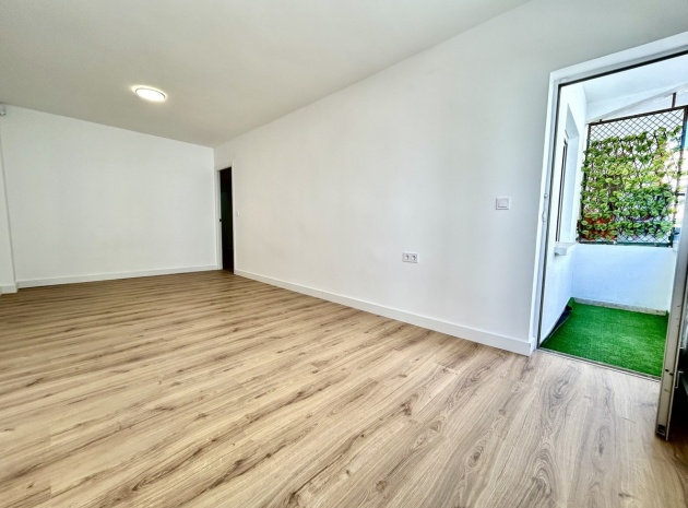 Wiederverkauf - Wohnung - Torrevieja - Torrevieja Centro