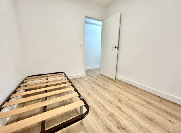 Wiederverkauf - Wohnung - Torrevieja - Torrevieja Centro