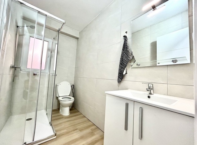 Wiederverkauf - Wohnung - Torrevieja - Torrevieja Centro